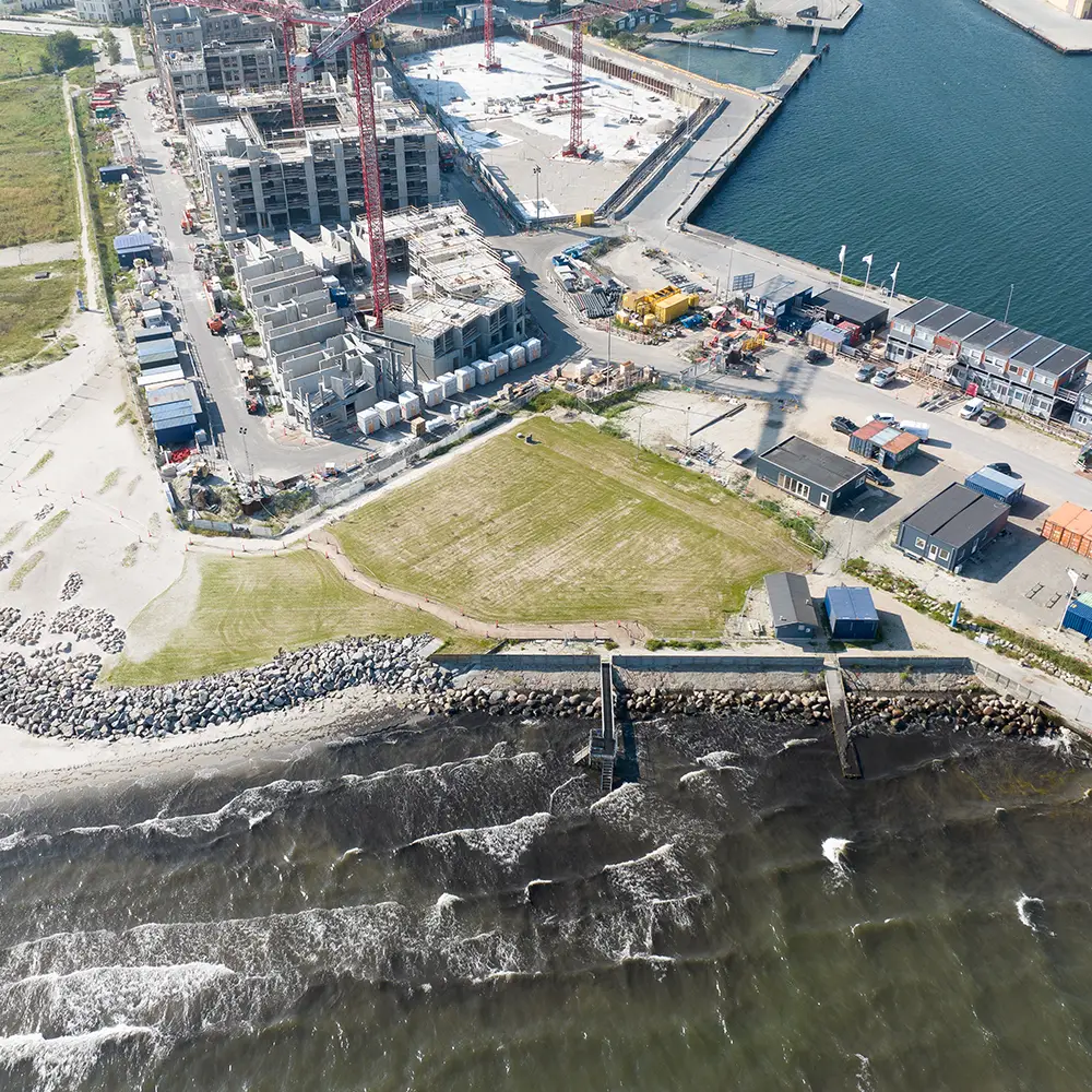 Dronebillede, overblik, byggeprojekt, bygninger, Køge Kyst.