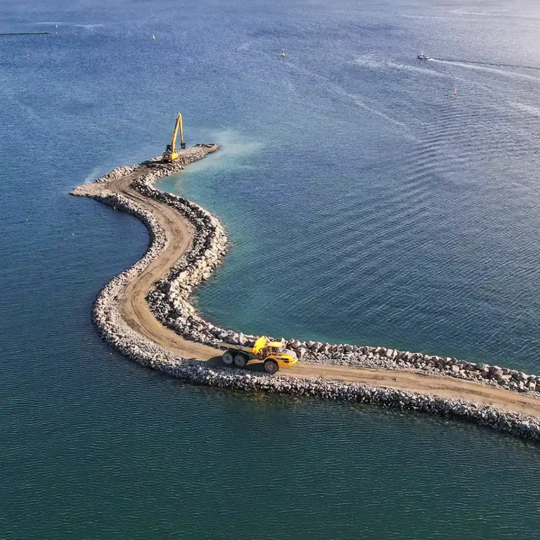 Dronevideo-og-fotos viser udviklingen af et byggeprojekt i københavn.